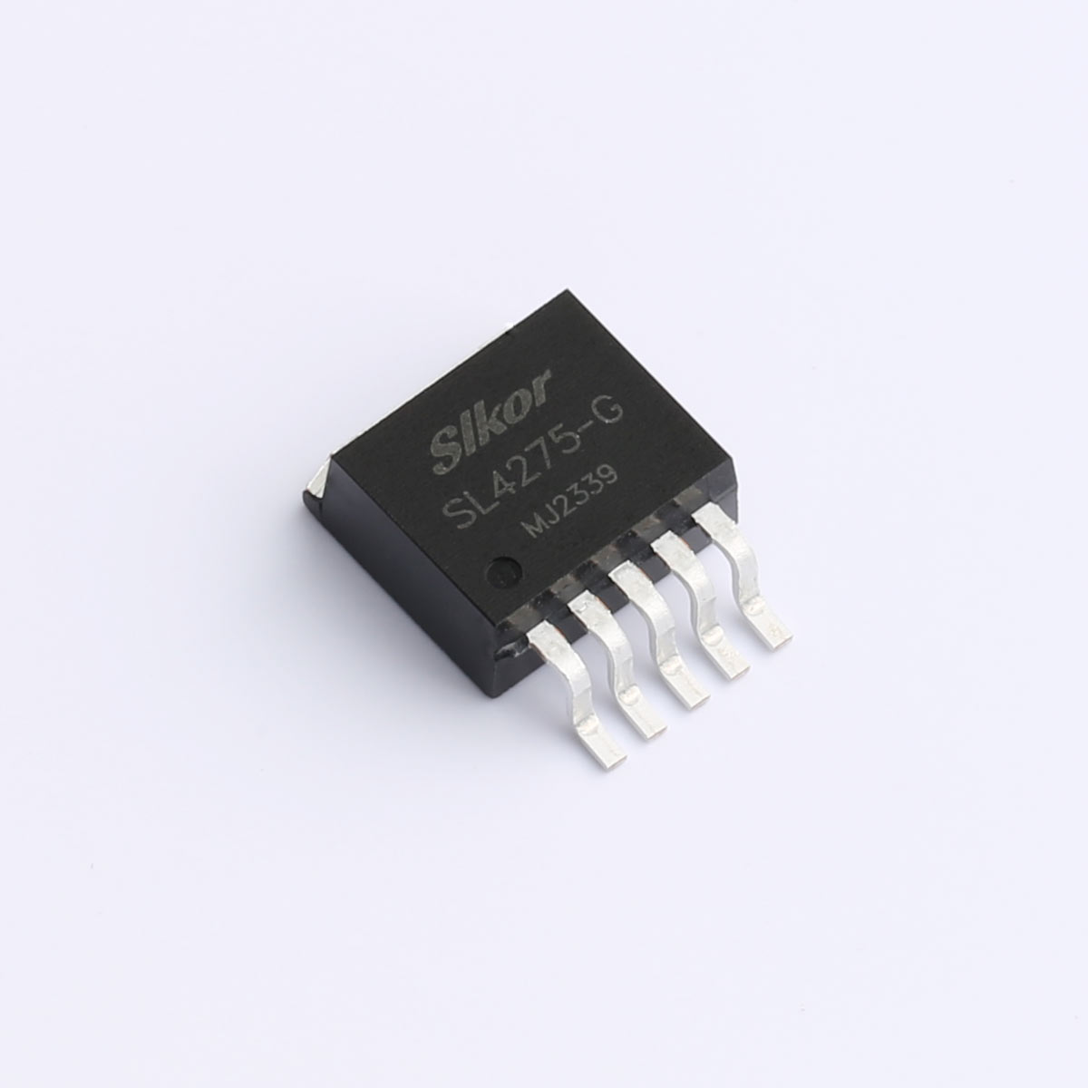 Infineon TLF4949 の代替同等品 | Slkor SL4275-G 低ドロップアウト電圧レギュレータ