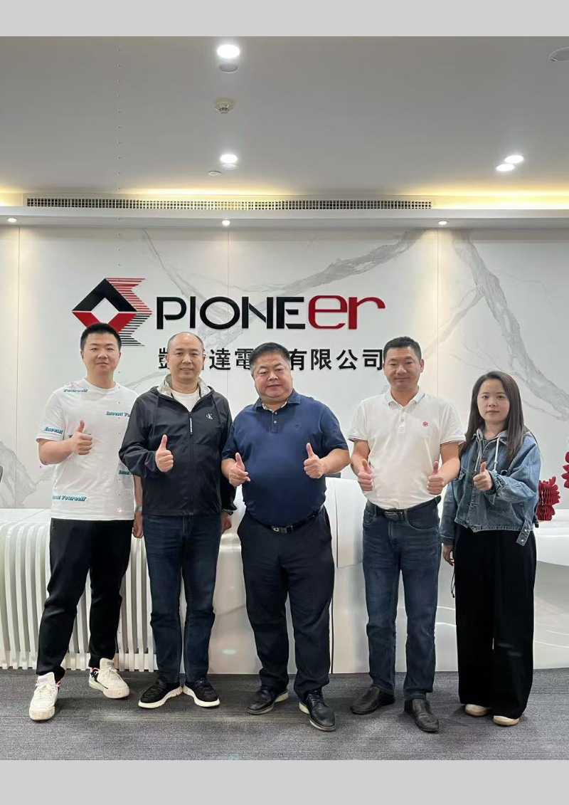 Cyfarfod â'n Cleientiaid