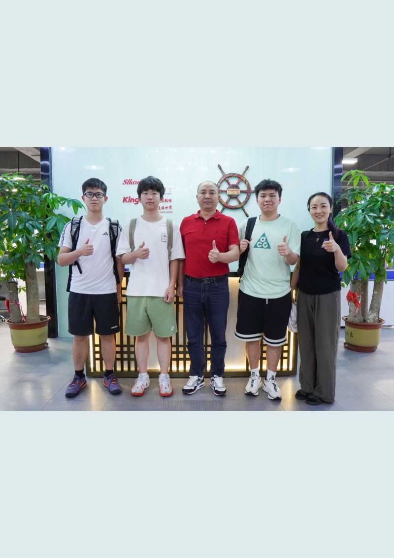 Cyfarfod â'n Cleientiaid