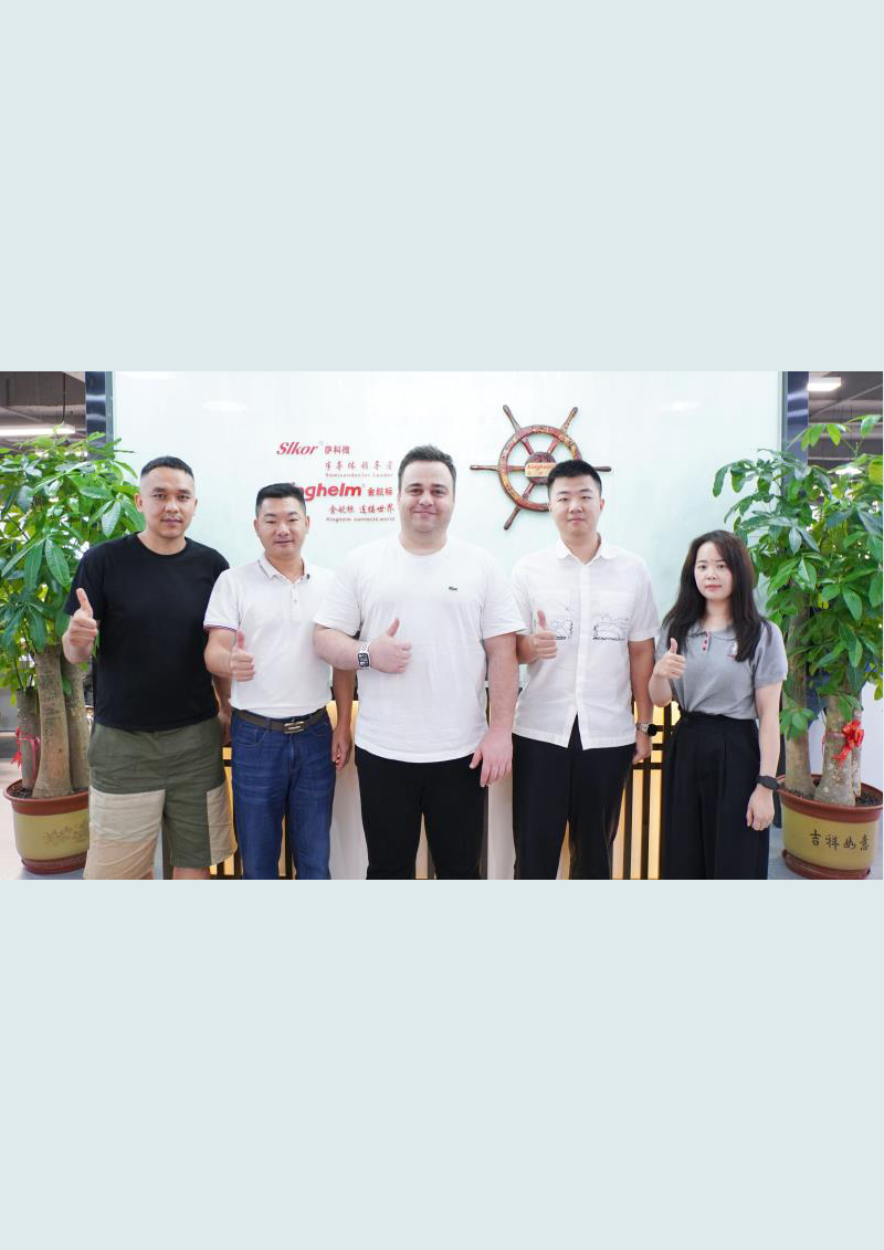 Cyfarfod â'n Cleientiaid